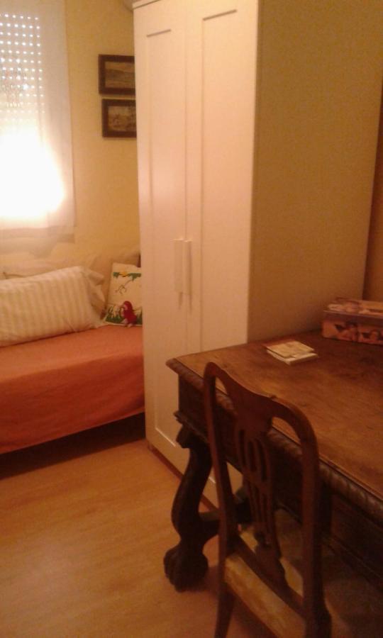 Habitacion Piso Compartido Siviglia Esterno foto